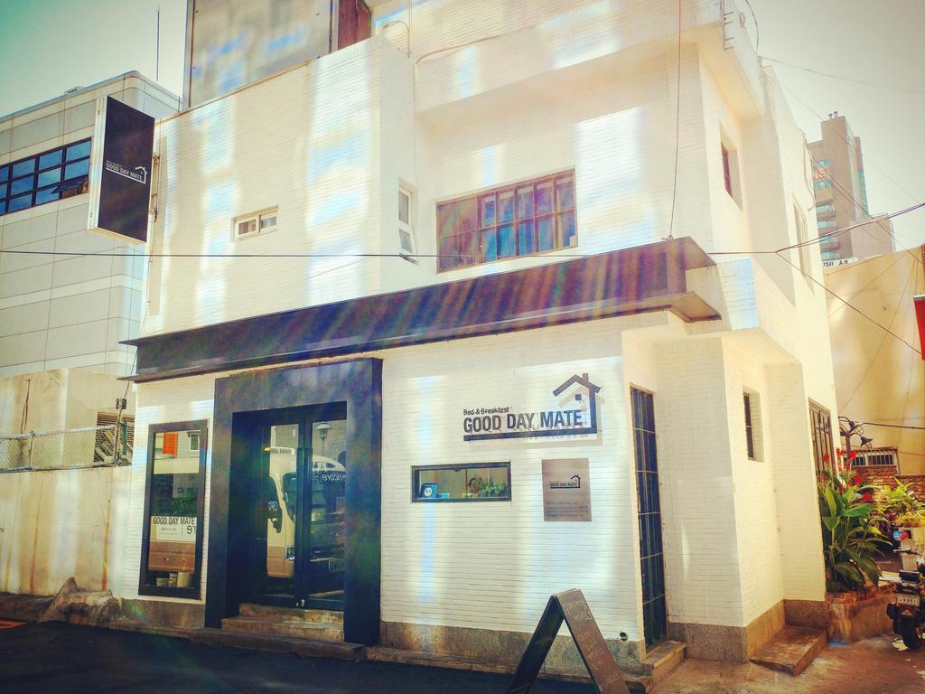 Good Day Mate Hostel Busan Exterior foto