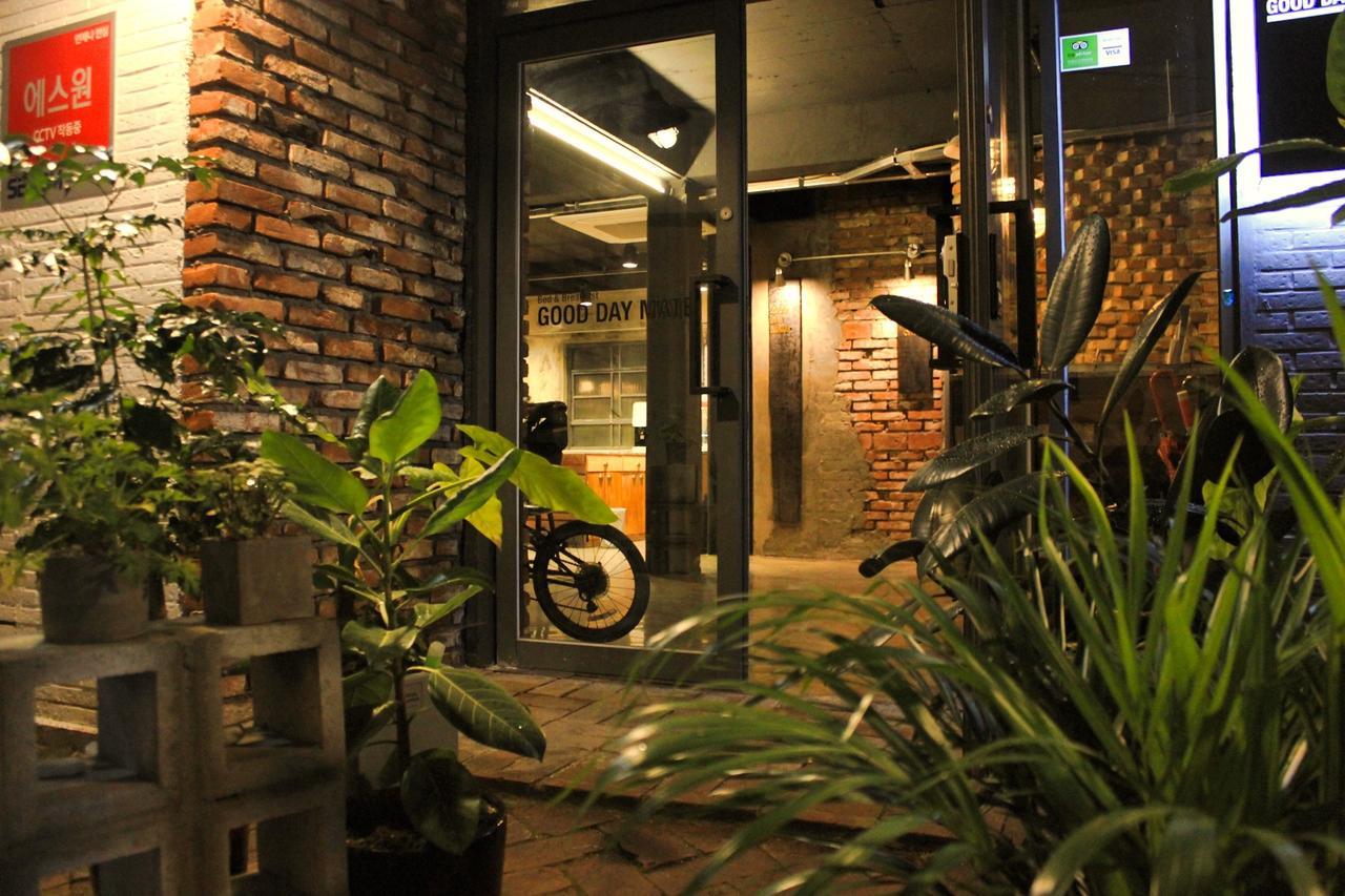 Good Day Mate Hostel Busan Exterior foto